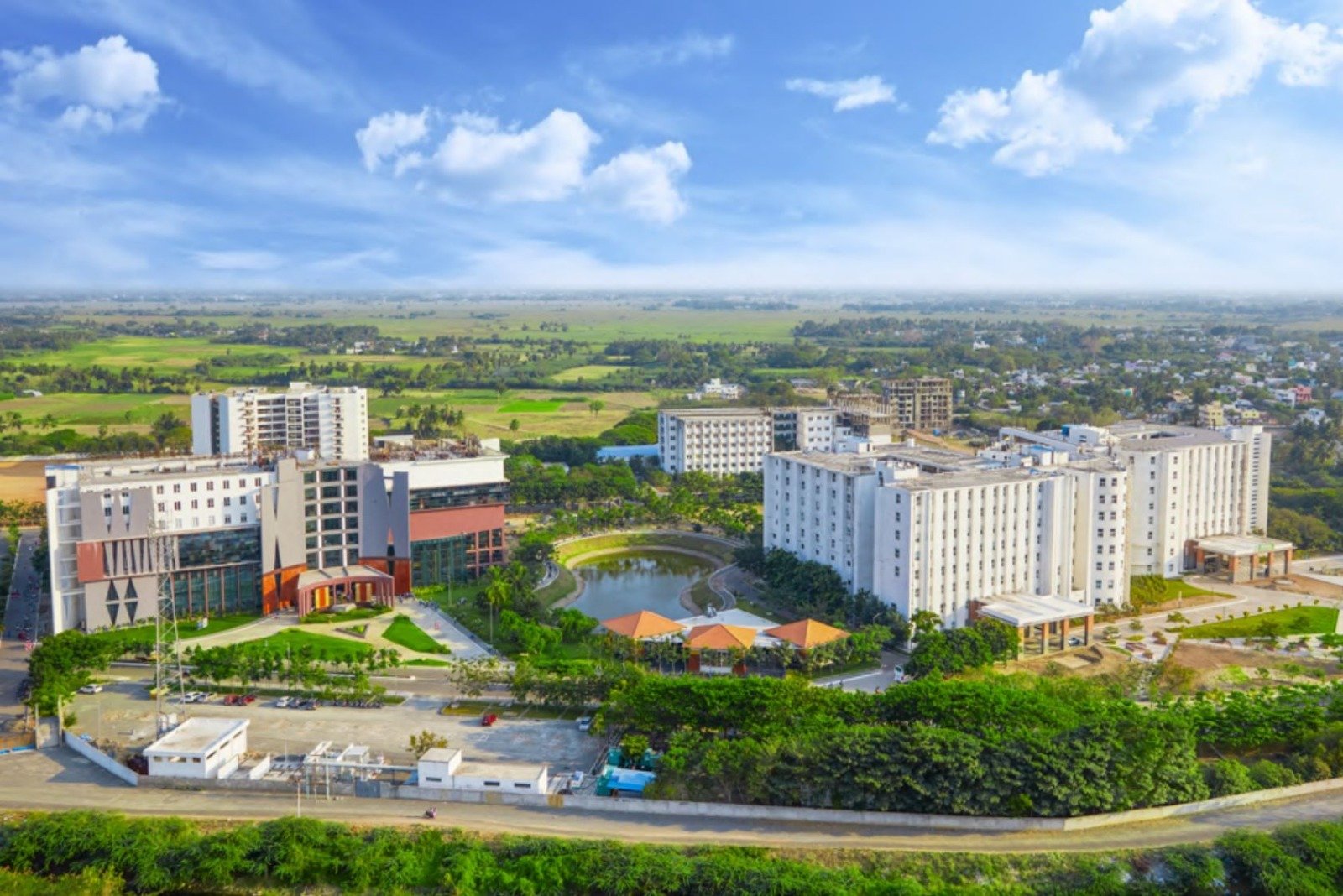 Dhanalakshmi Srinivasan University Tiruchirappalli - Trichy Market